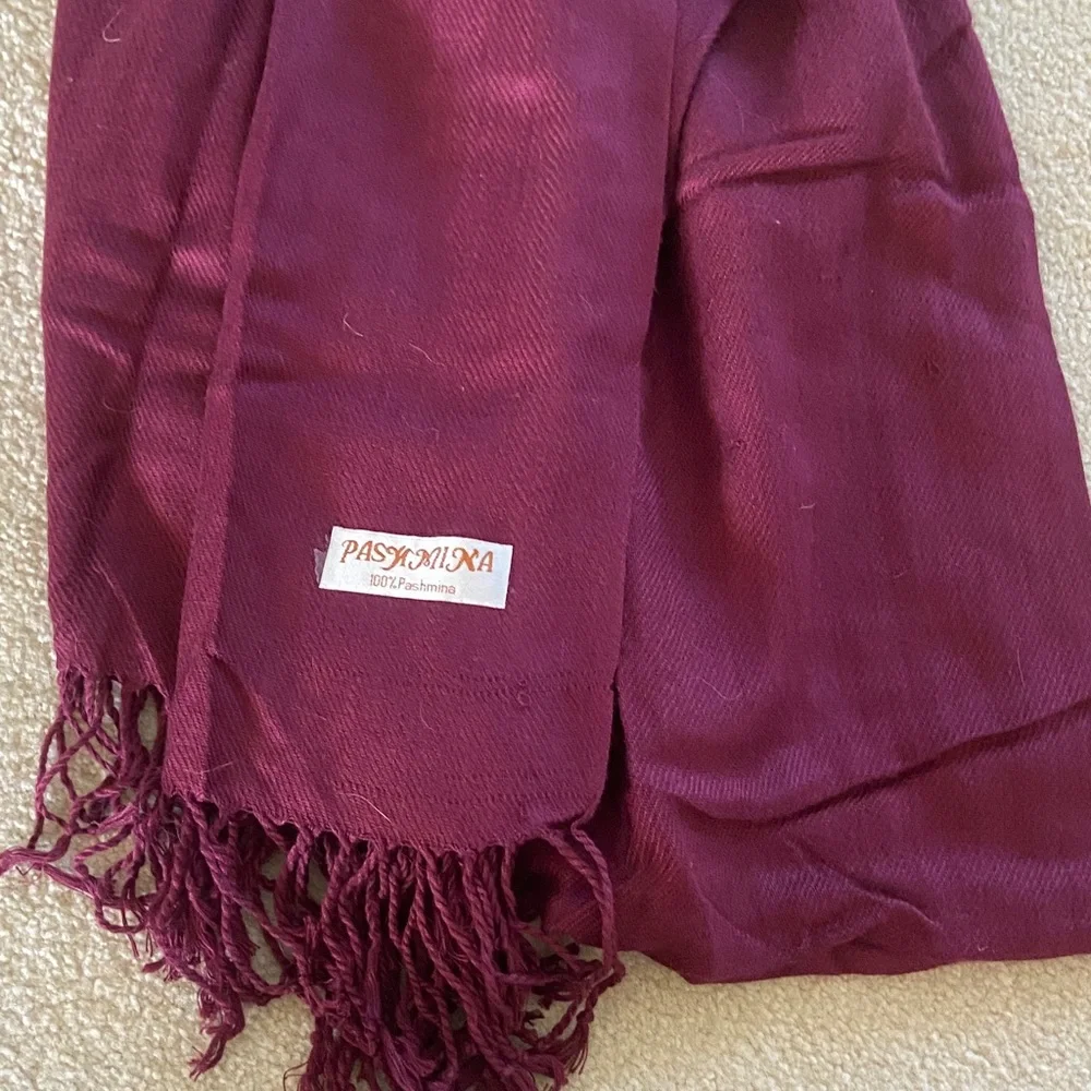 Pashmina scarf size 69x25 in burgundy